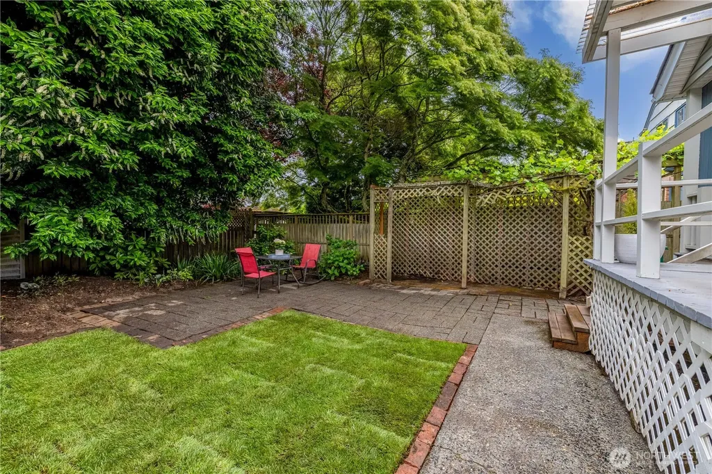 6848 31st Avenue NE Seattle WA 98115
