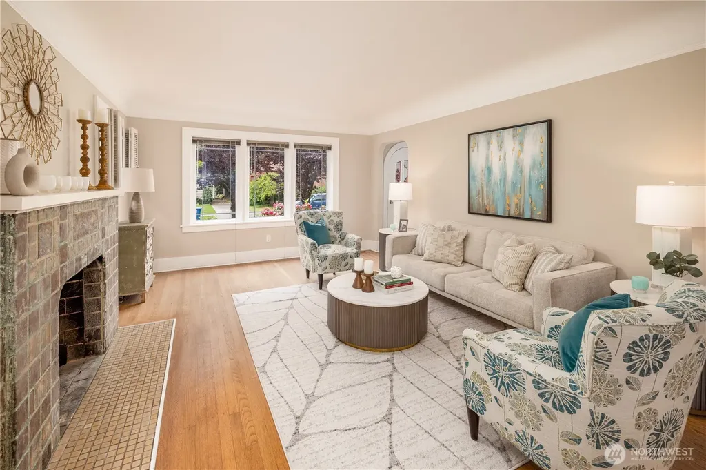 6848 31st Avenue NE Seattle WA 98115