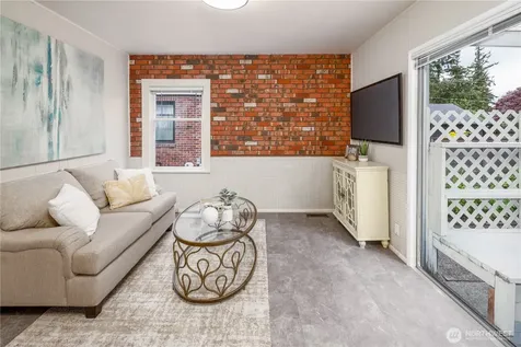 6848 31st Avenue NE Seattle WA 98115