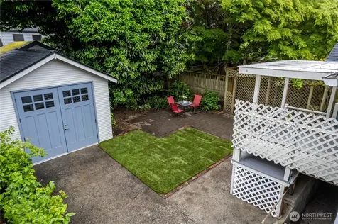 6848 31st Avenue NE Seattle WA 98115