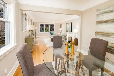 6848 31st Avenue NE Seattle WA 98115