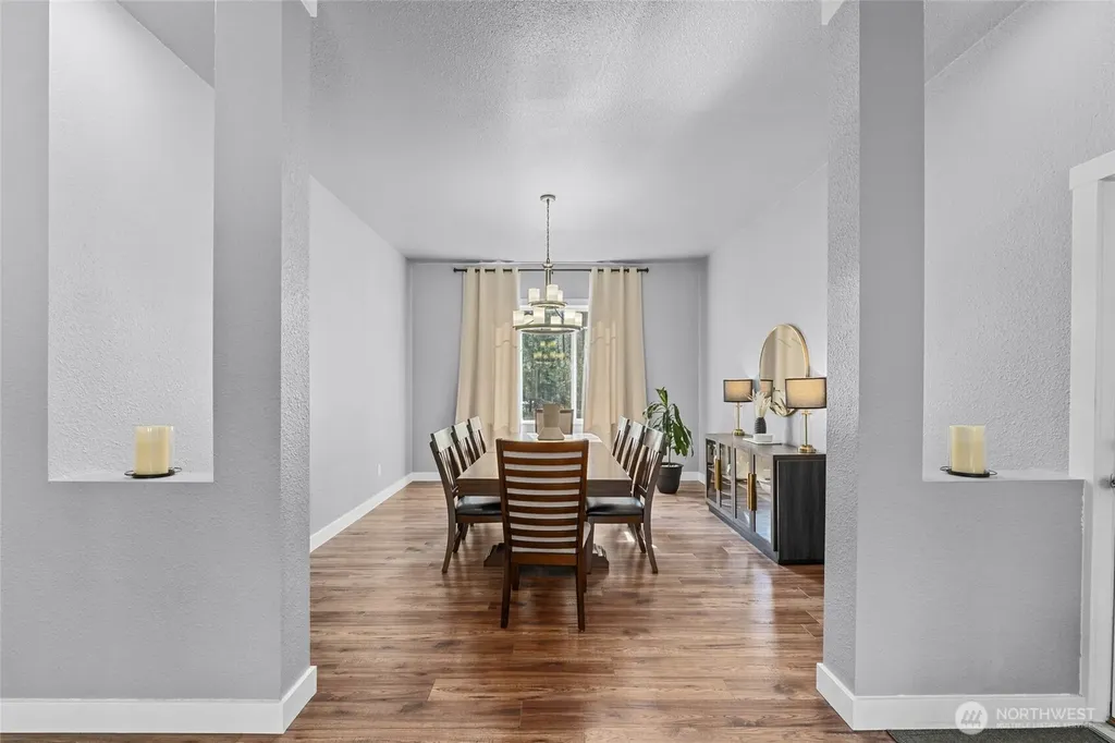 1196 Sunrise Way Evans WA 99126