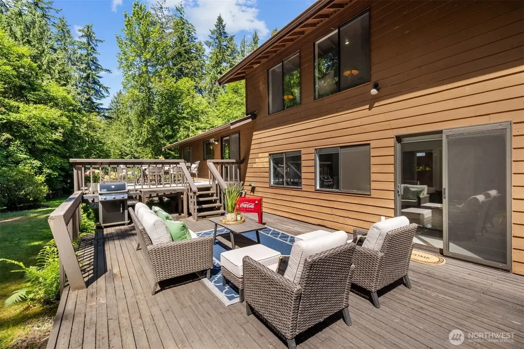 23707 NE 63rd Place Redmond WA 98053