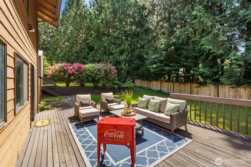 23707 NE 63rd Place Redmond WA 98053