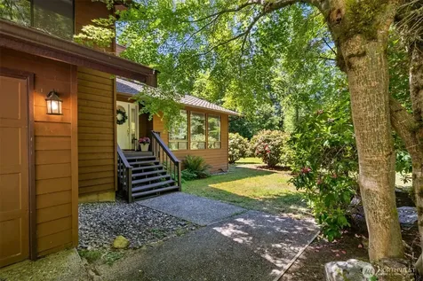 23707 NE 63rd Place Redmond WA 98053