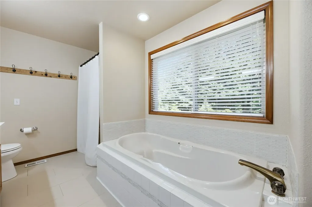 217 197th Avenue Ct E Bonney Lake WA 98391
