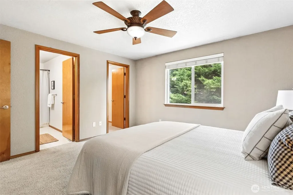 1812 Humphrey Street SE Olympia WA 98501