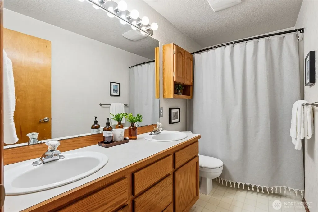 1812 Humphrey Street SE Olympia WA 98501