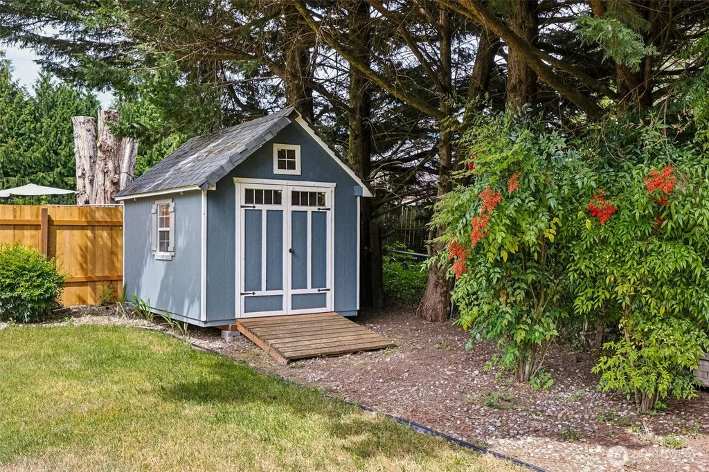 1812 Humphrey Street SE Olympia WA 98501