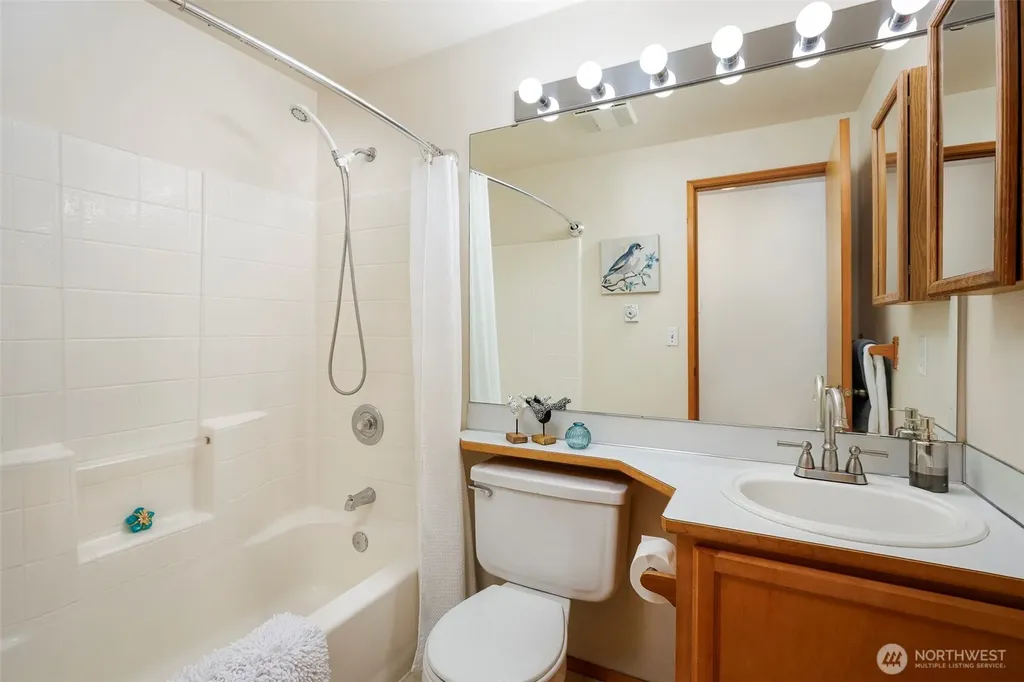 5034 39th Street NE Tacoma WA 98422