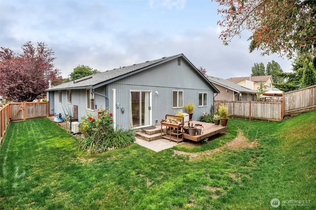 5034 39th Street NE Tacoma WA 98422