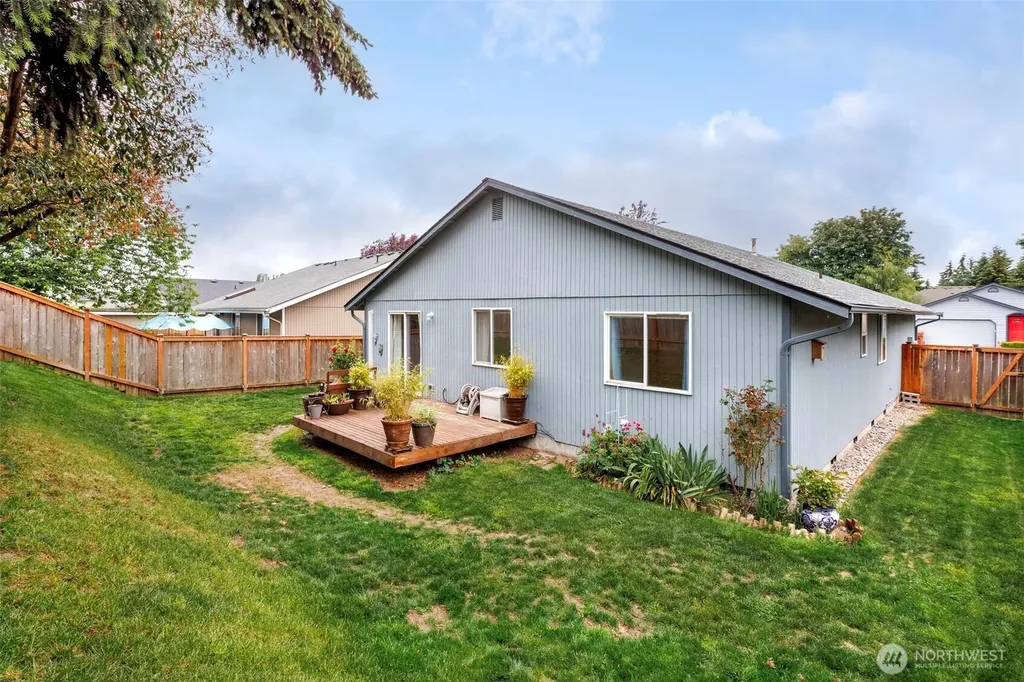 5034 39th Street NE Tacoma WA 98422