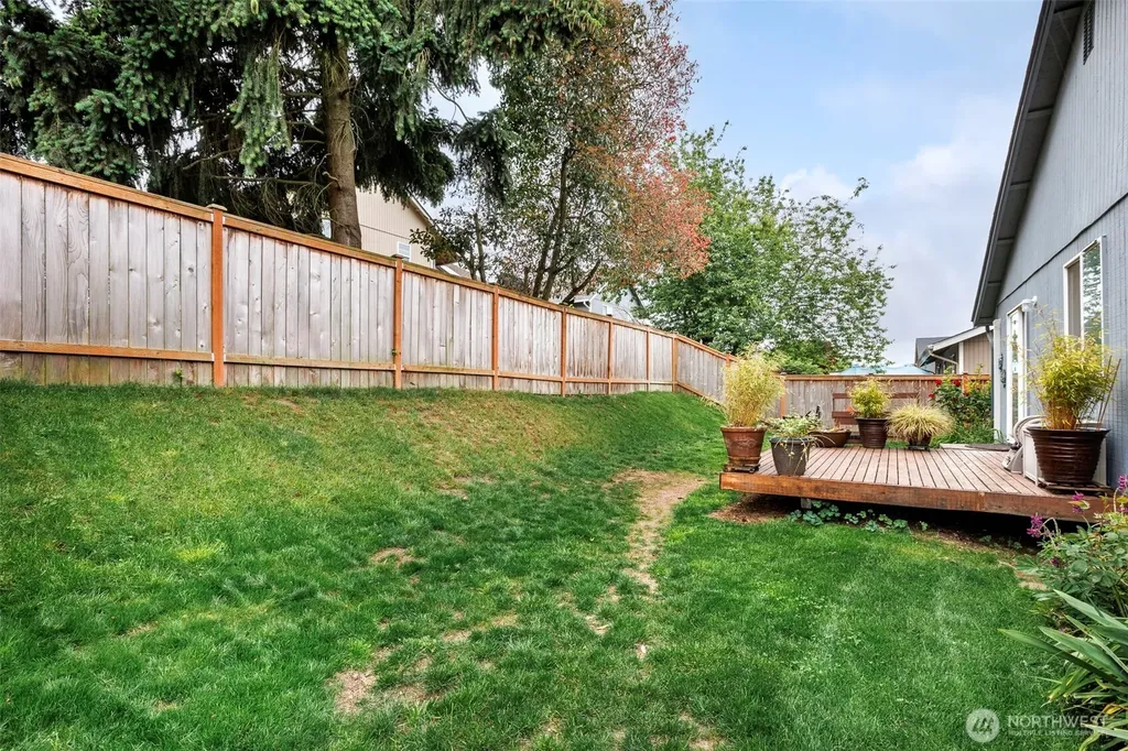 5034 39th Street NE Tacoma WA 98422