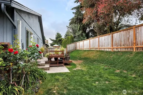 5034 39th Street NE Tacoma WA 98422