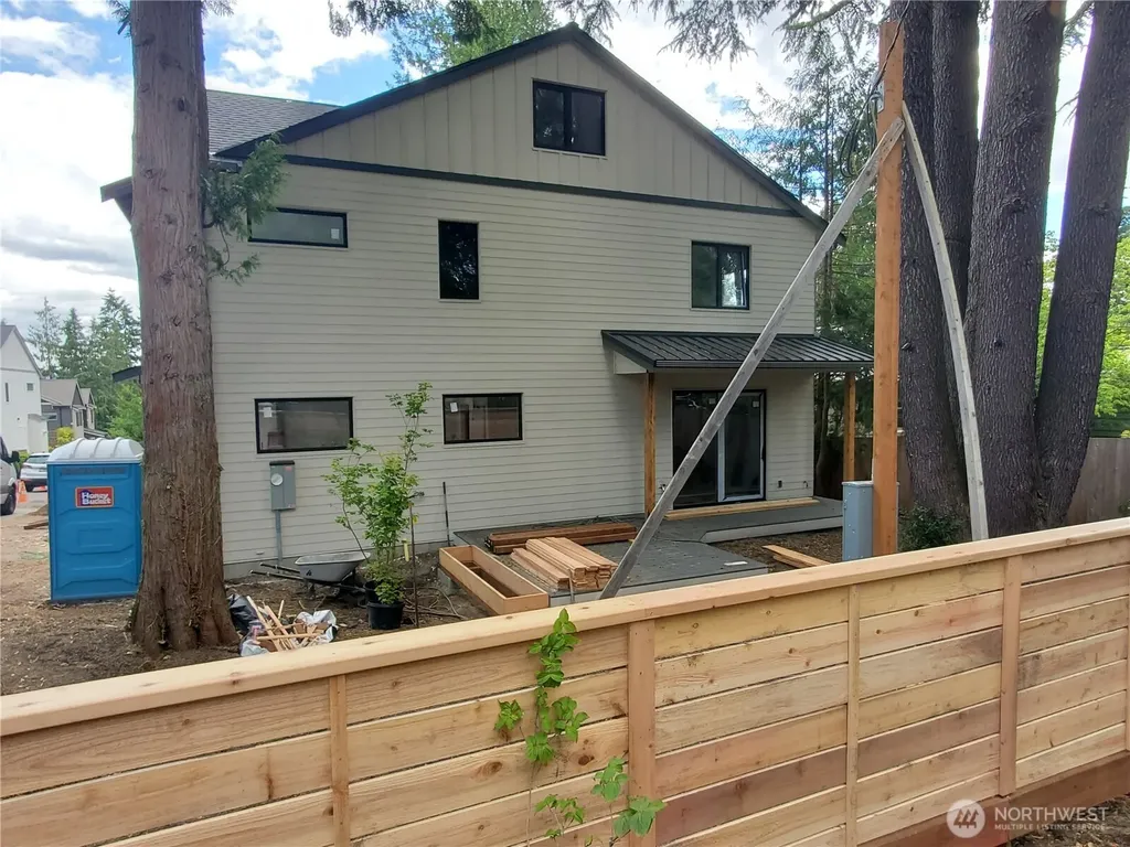 11340 23rd Avenue NE Seattle WA 98125