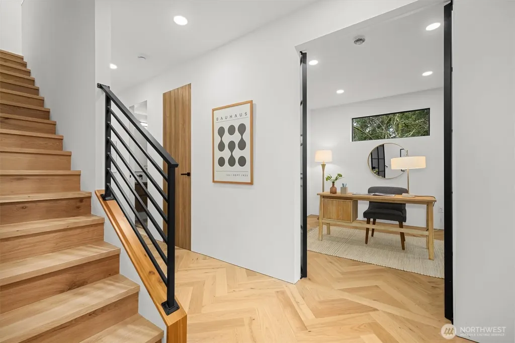 11340 23rd Avenue NE Seattle WA 98125