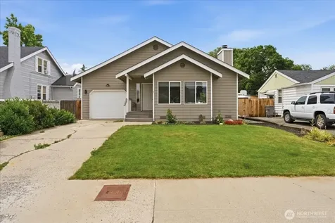 1002 Vassar Avenue Wenatchee WA 98801