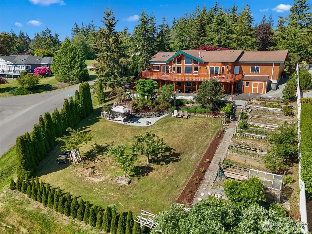 1489 Crestview Drive Camano Island WA 98282