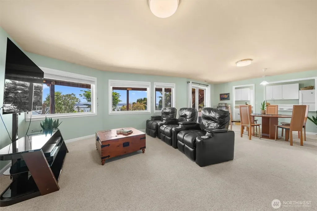 1489 Crestview Drive Camano Island WA 98282