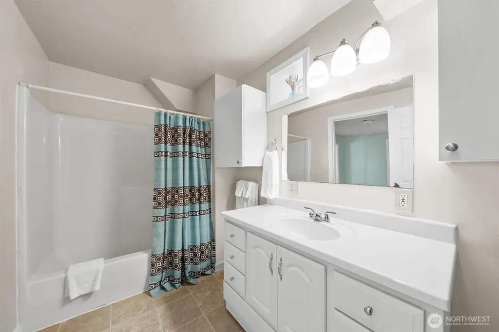 1489 Crestview Drive Camano Island WA 98282