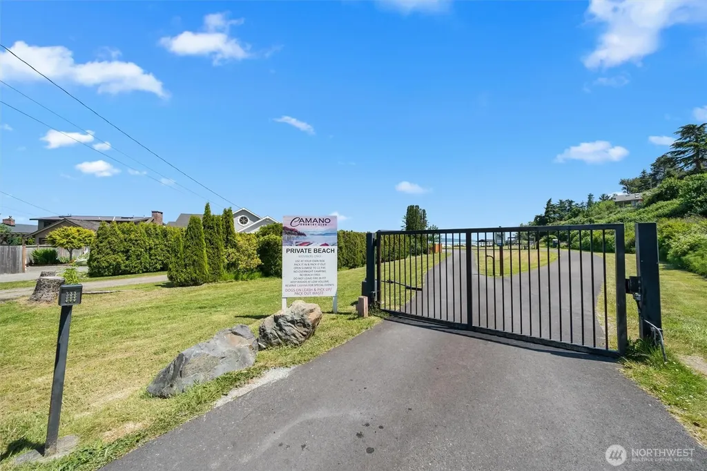 1489 Crestview Drive Camano Island WA 98282