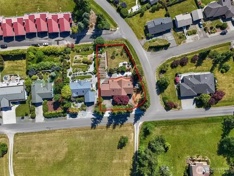 1489 Crestview Drive Camano Island WA 98282