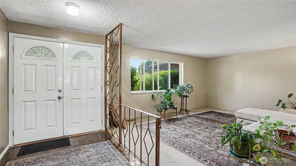 23719 99th Avenue S Kent WA 98031