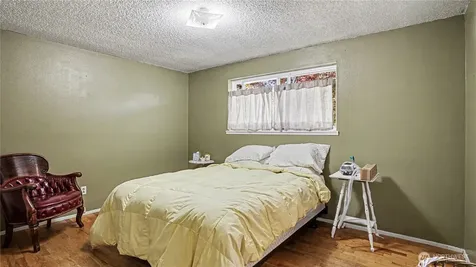 23719 99th Avenue S Kent WA 98031