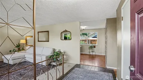 23719 99th Avenue S Kent WA 98031