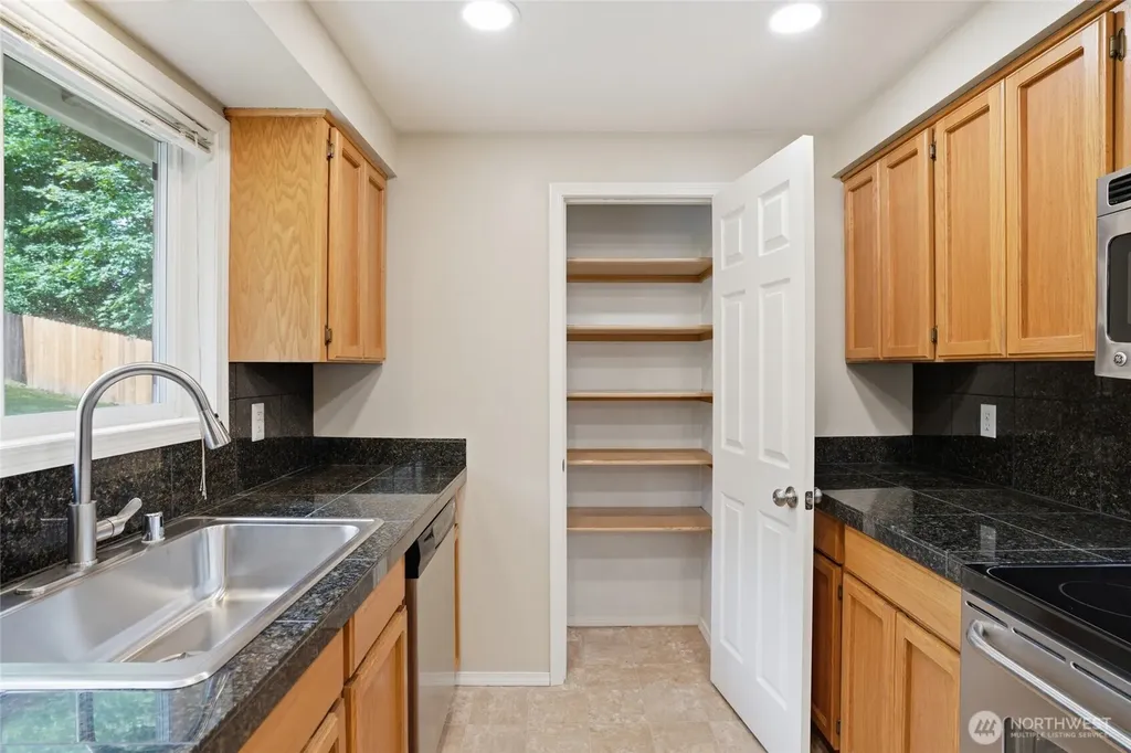 511 W 3rd Street La Center WA 98629