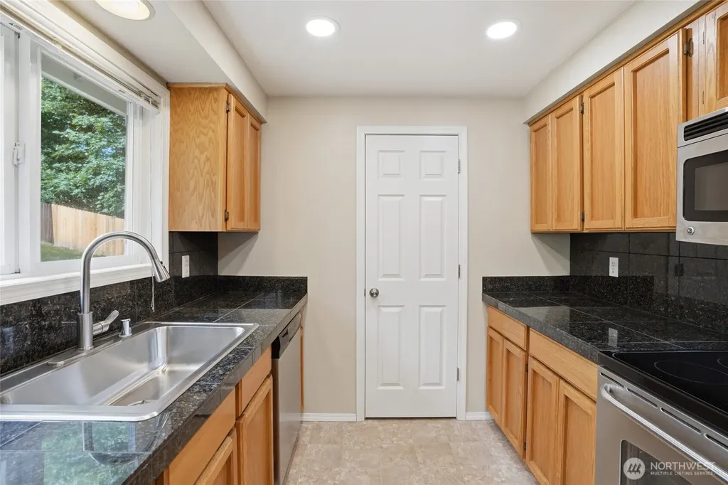 511 W 3rd Street La Center WA 98629