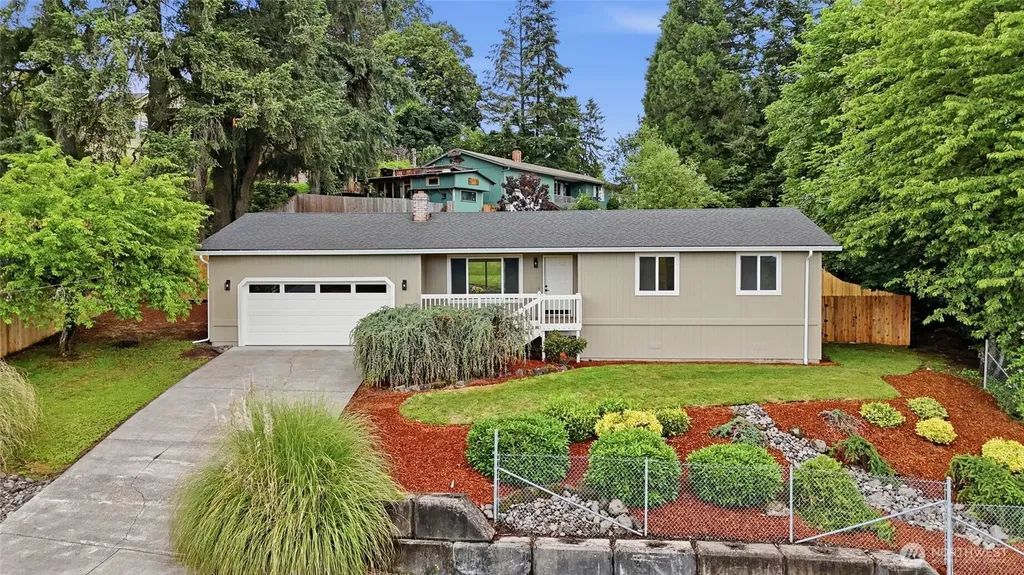 511 W 3rd Street La Center WA 98629