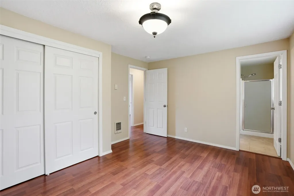 511 W 3rd Street La Center WA 98629