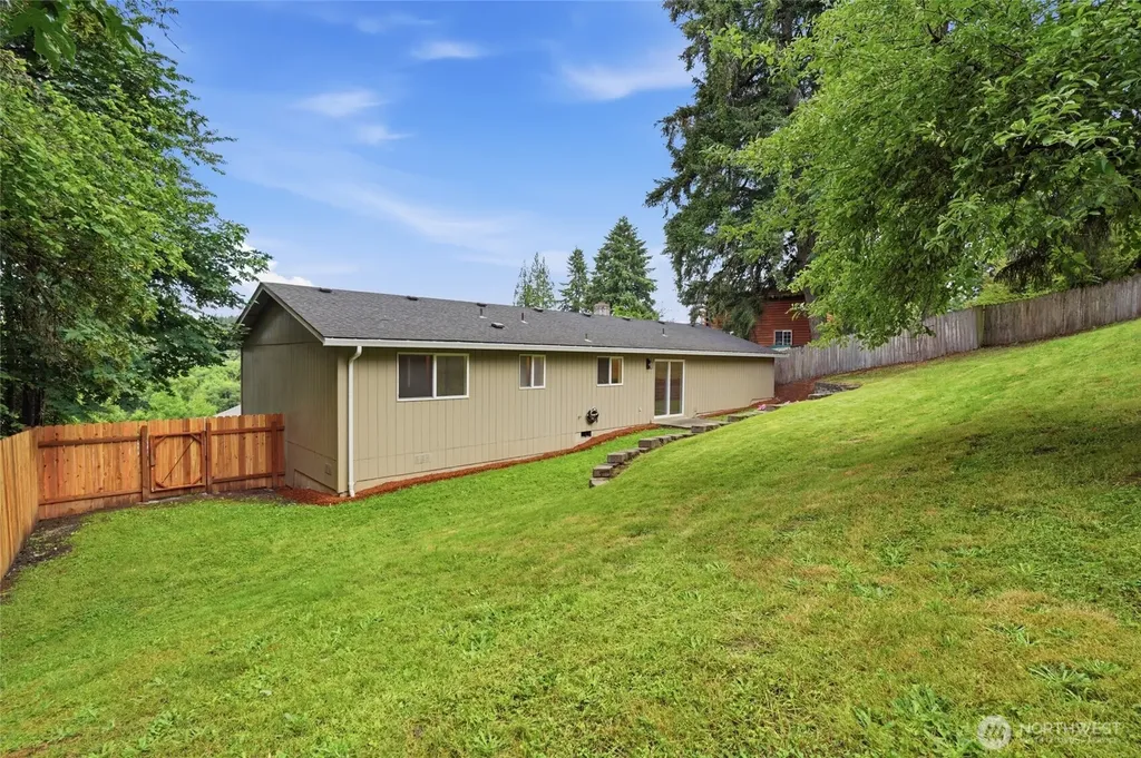 511 W 3rd Street La Center WA 98629