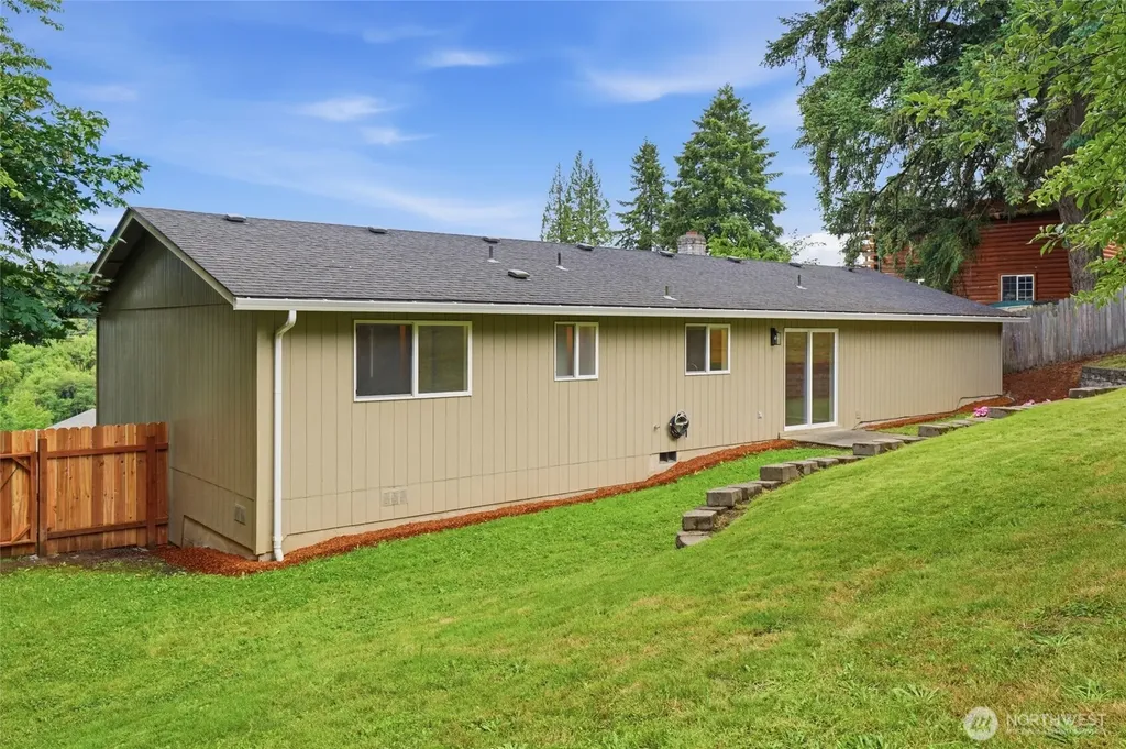 511 W 3rd Street La Center WA 98629