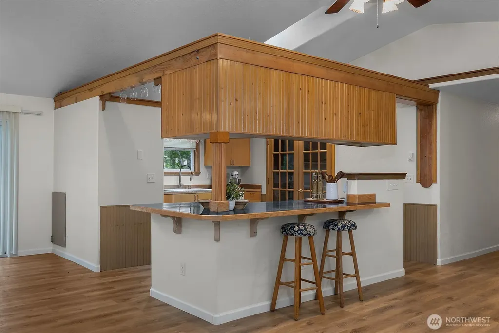 402 E Hiawatha Boulevard Shelton WA 98584