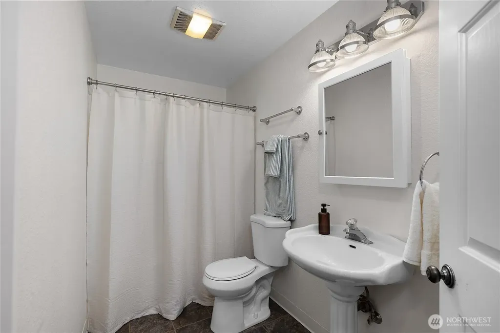 402 E Hiawatha Boulevard Shelton WA 98584