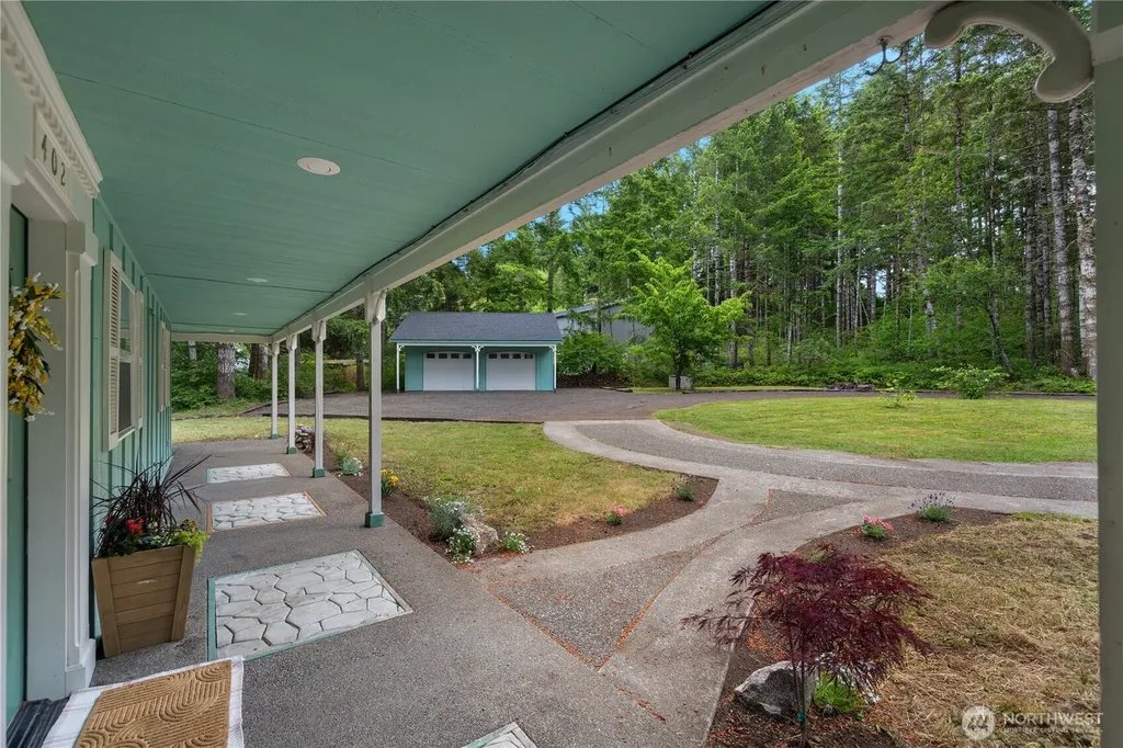 402 E Hiawatha Boulevard Shelton WA 98584