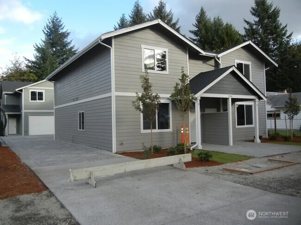1214 Hall Street SE Lacey WA 98503