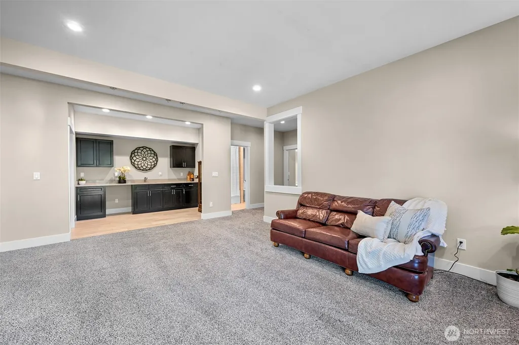1221 34th Street Bellingham WA 98229
