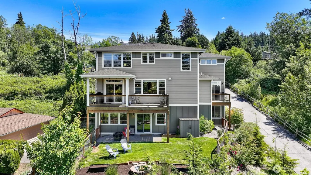 1221 34th Street Bellingham WA 98229
