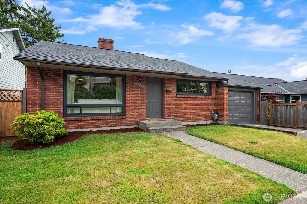 5028 41st Avenue SW Seattle WA 98136
