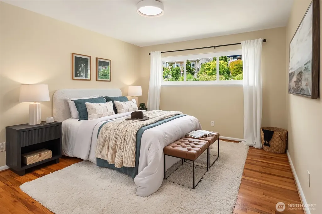 5028 41st Avenue SW Seattle WA 98136