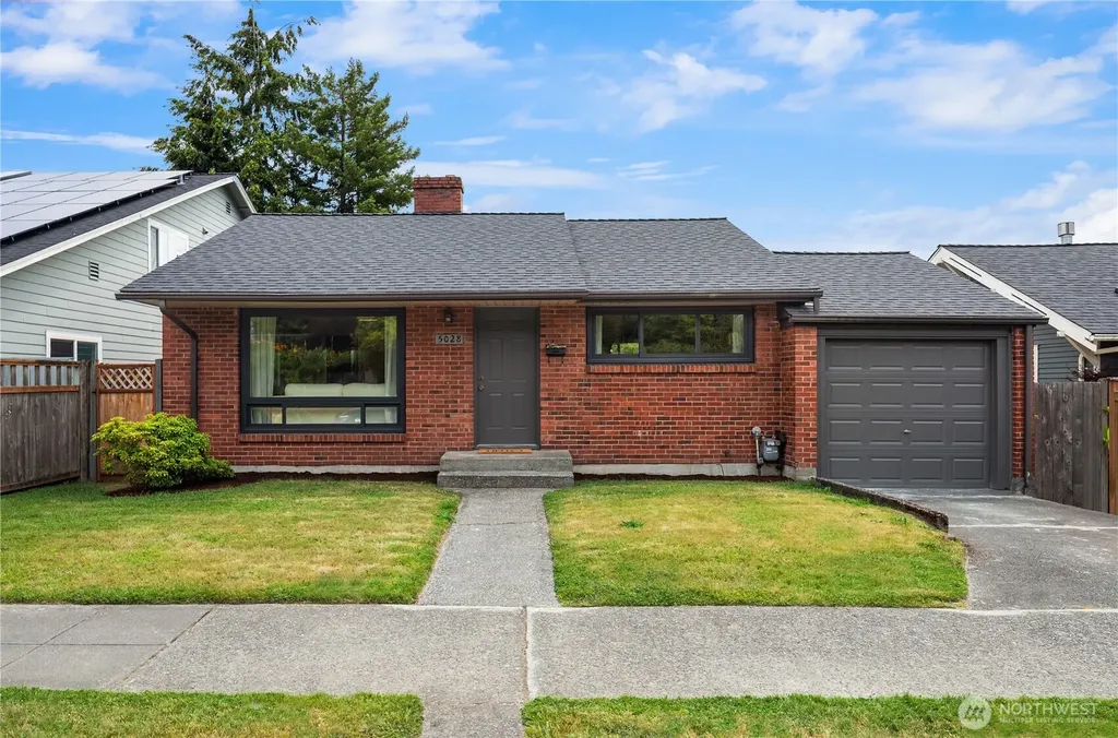 5028 41st Avenue SW Seattle WA 98136