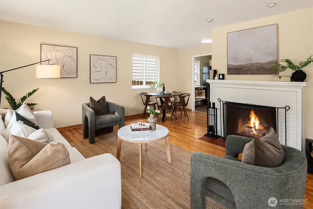 5028 41st Avenue SW Seattle WA 98136
