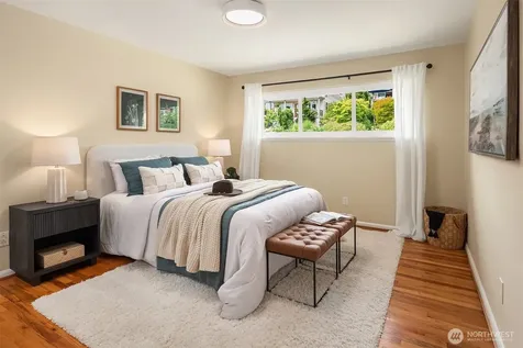 5028 41st Avenue SW Seattle WA 98136