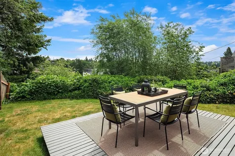 5028 41st Avenue SW Seattle WA 98136
