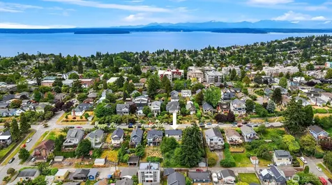 5028 41st Avenue SW Seattle WA 98136