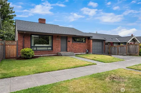5028 41st Avenue SW Seattle WA 98136