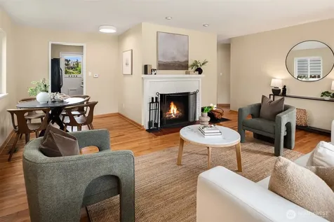 5028 41st Avenue SW Seattle WA 98136